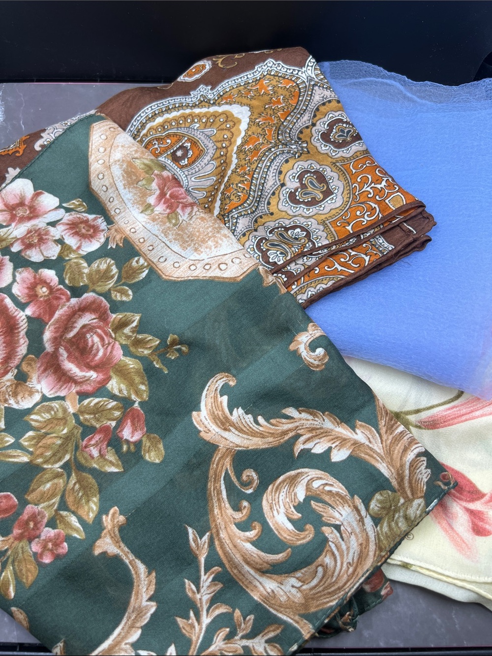 Lot of Vintage Ladies Lightweight Scarves